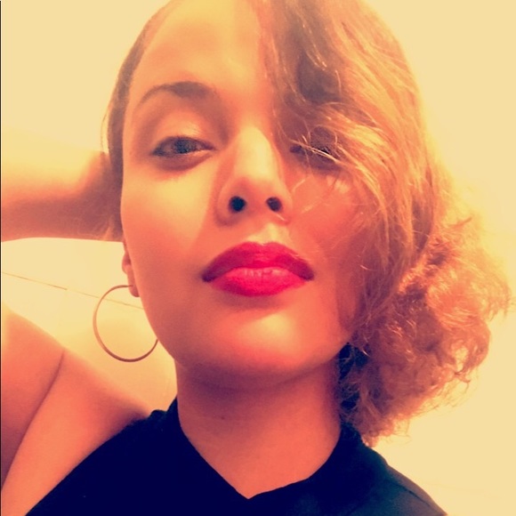 Meet your Posher, Zully - Picture 1 of 1